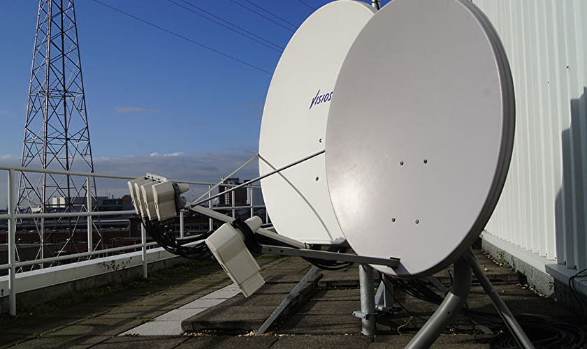 Why choose our carrier-neutral data centers?